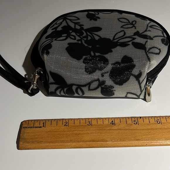 Vintage Liz Claiborne wristlet - Picture 4 of 5